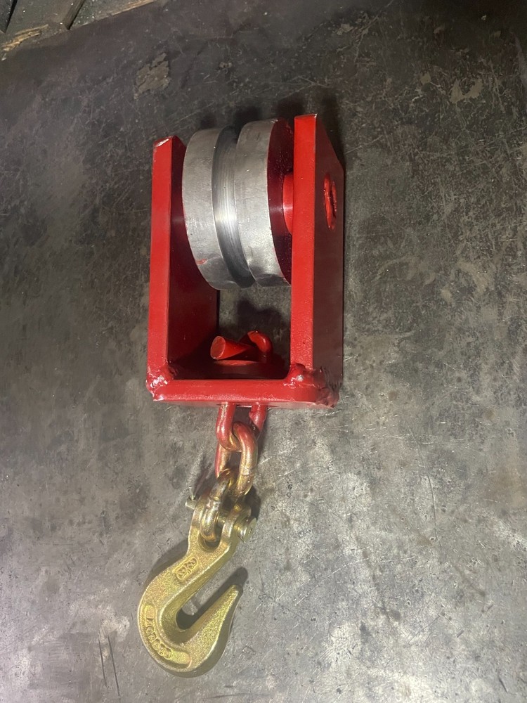 AUTO BODY FRAME MACHINE, FLOOR POTS DOWN PULLER. HEAVY DUTY