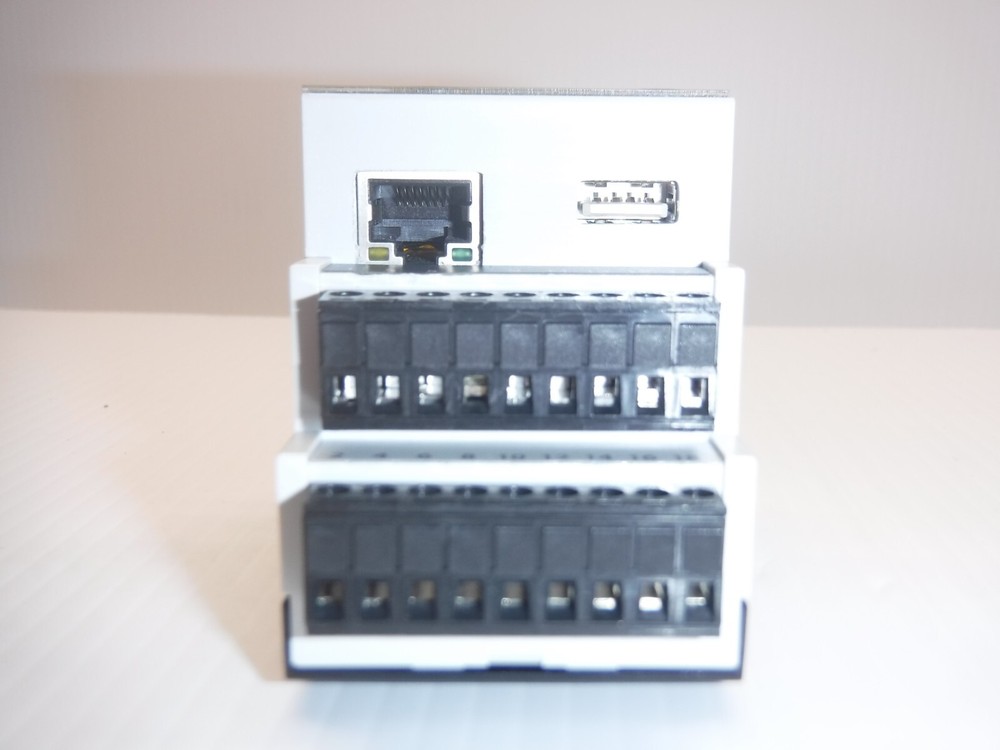 Neutronics DTX 832 Gas Analyzer