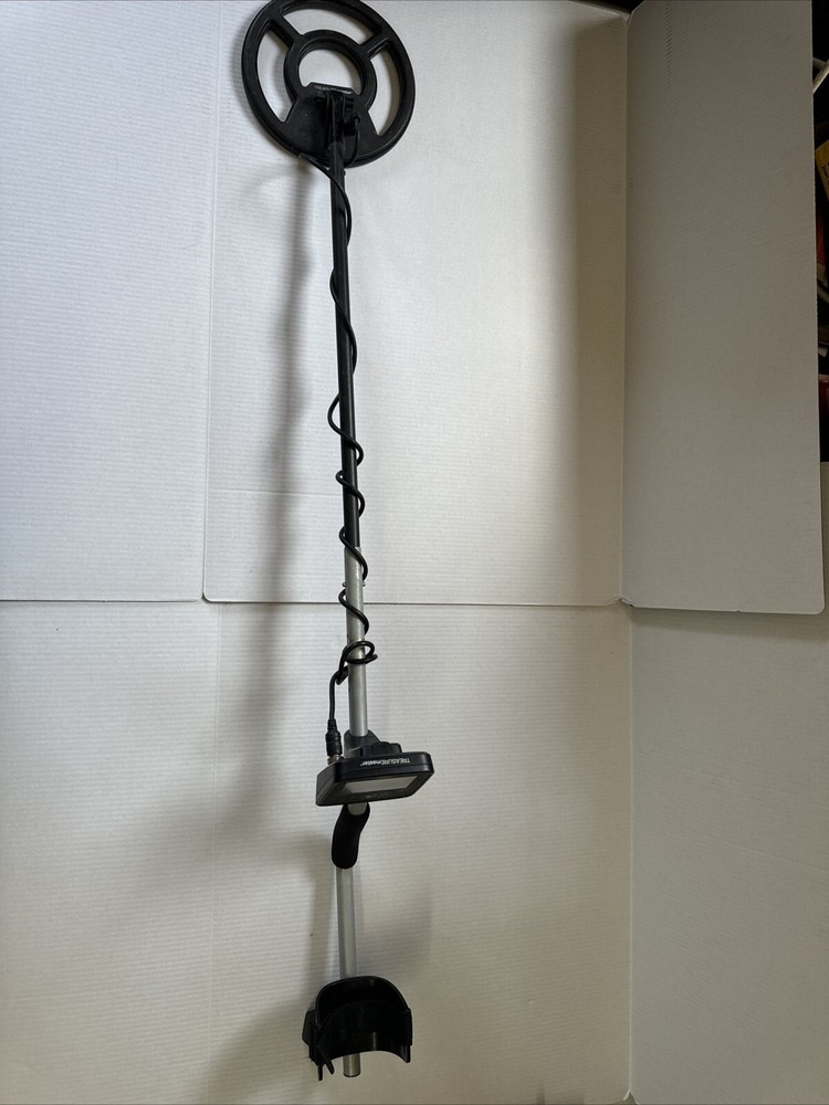 WHITE'S TREASURE MASTER METAL DETECTOR