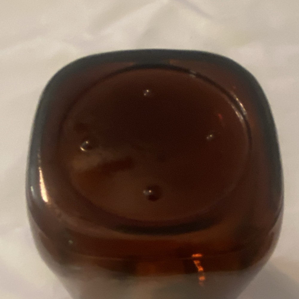Vintage amber snuff bottle four dots on the bottom