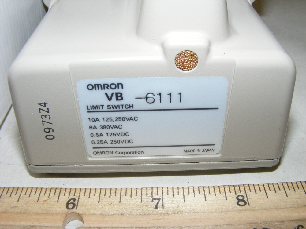 Omron VB-6111 Limit Switch NOS (zz2)