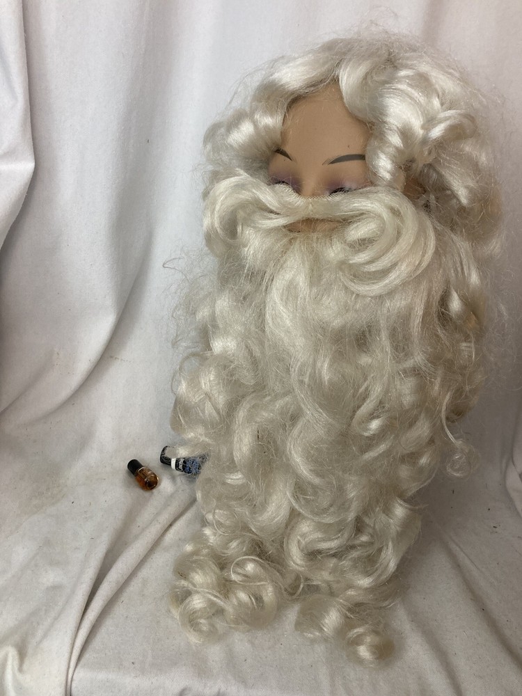 Really Nice Santa Wig and Beard QUALITY!