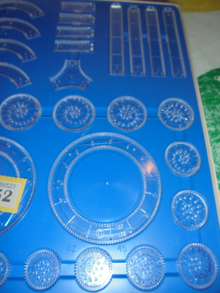 Vintage SUPER Spirograph - WITH ORIGINAL PENS - Missing Some Cogs - (Y252)