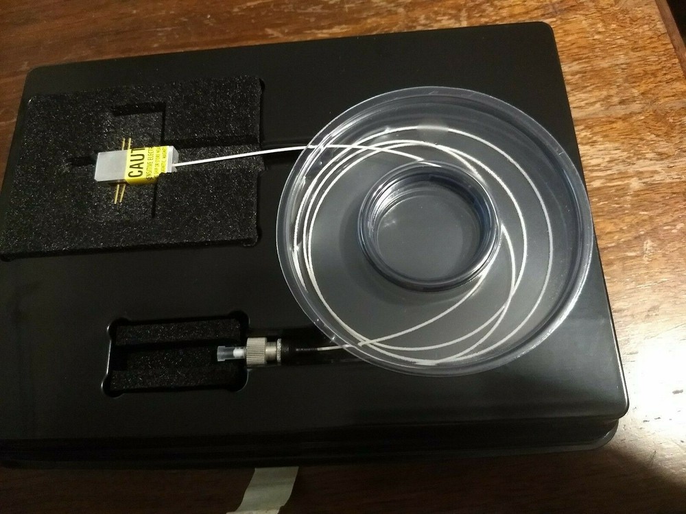 VSK40A01 40 Gbps fiber-optic receiver