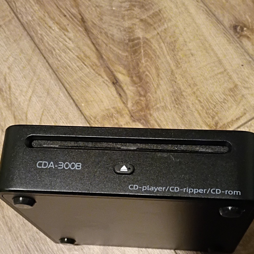 CDA-300B Compact CD player / HiFi CD Ripper