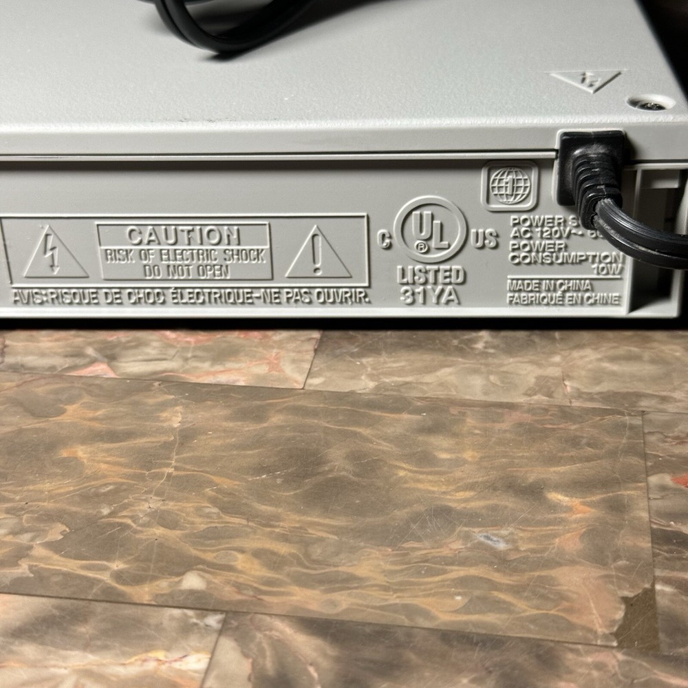 Symphonic WF104 DVD/CD Player NO REMOTE TESTED