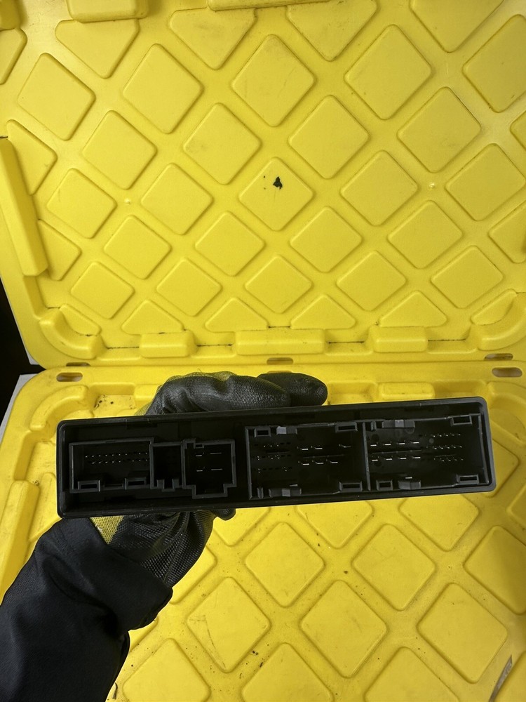 2021-2024 VW ID.4 - Front SEAT Adjustment Control Module 1EB959760H