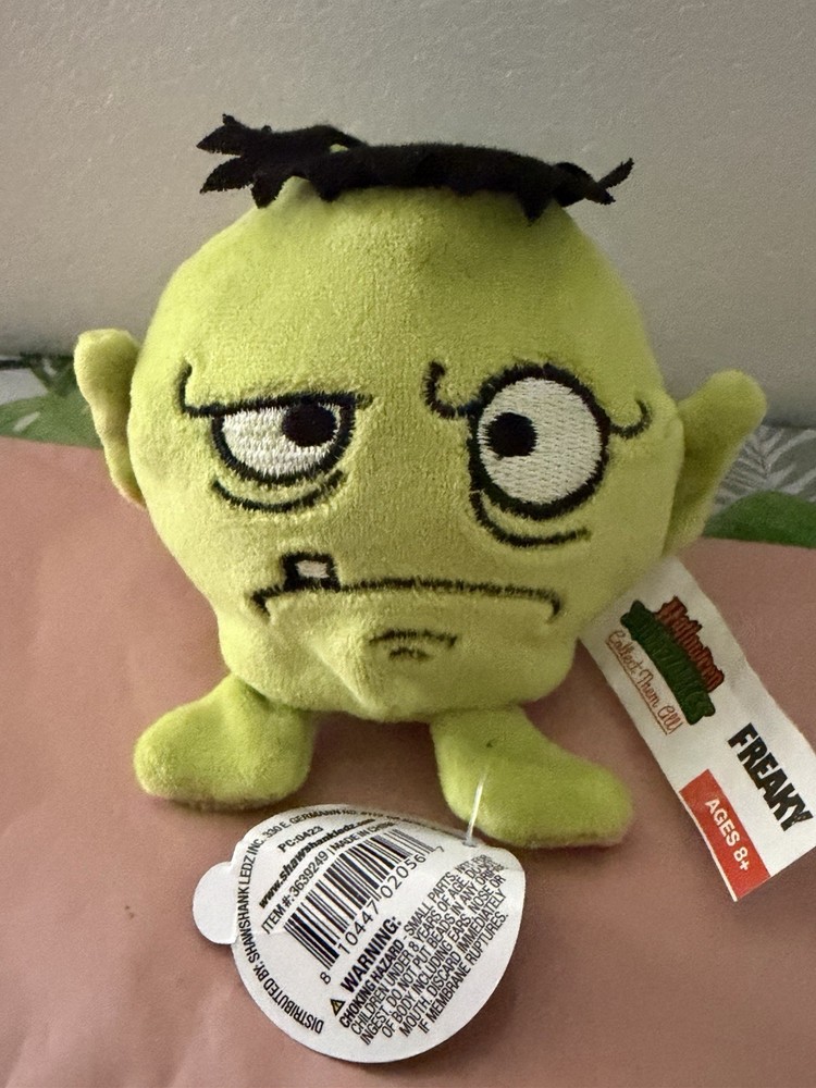 HALLOWEEN SPOOKY PLUSH SQUEEZERS