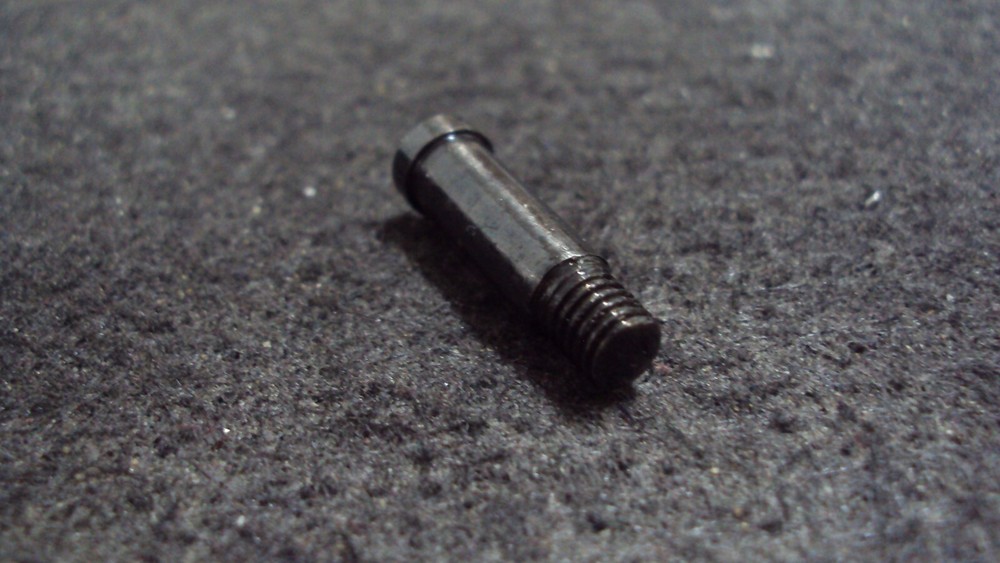 Stevens Model 425 Lever Screw