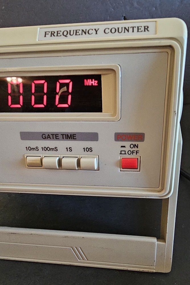 DAE?? SHIN DFC-1181 FREQUENCY COUNTER