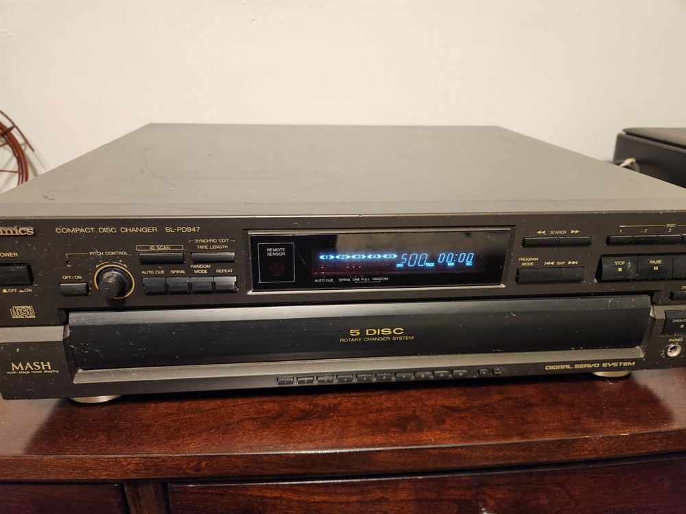 Technics SL-PD947 5 Disc Changer CD Player with Remote