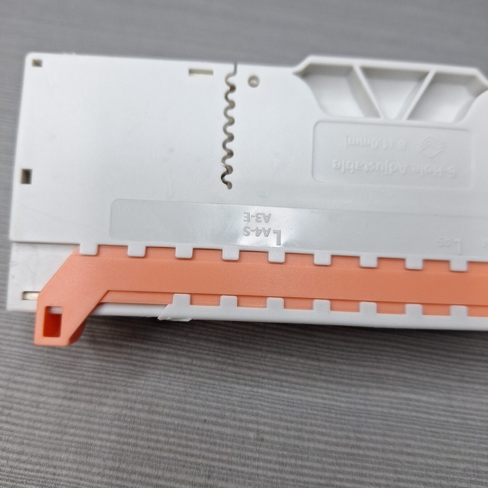 Sunlit Perfect 6 Hole Paper Adjustable