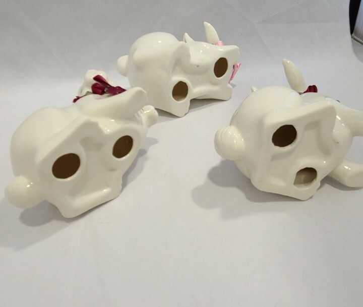Easter Bunnies Bunny Rabbit White Ceramic Porcelain Figurines Tabletop Decor