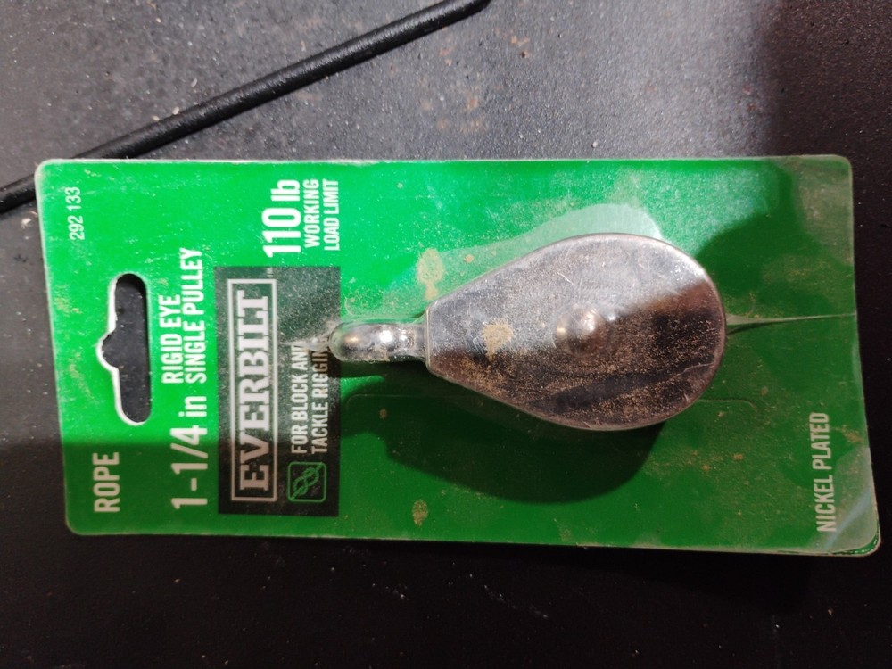 Everbilt Rigid Eye Single Pulley 110lbs Working Load Limit.