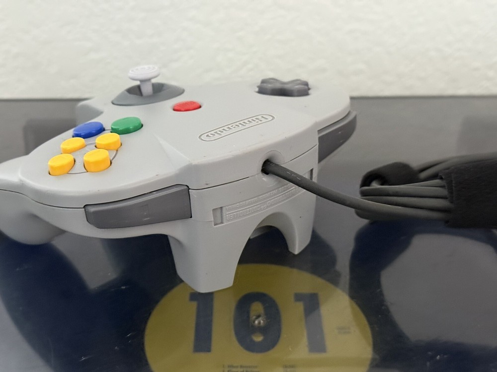 Official Nintendo 64 Gray Controller (New Hall Effect JoyStick)