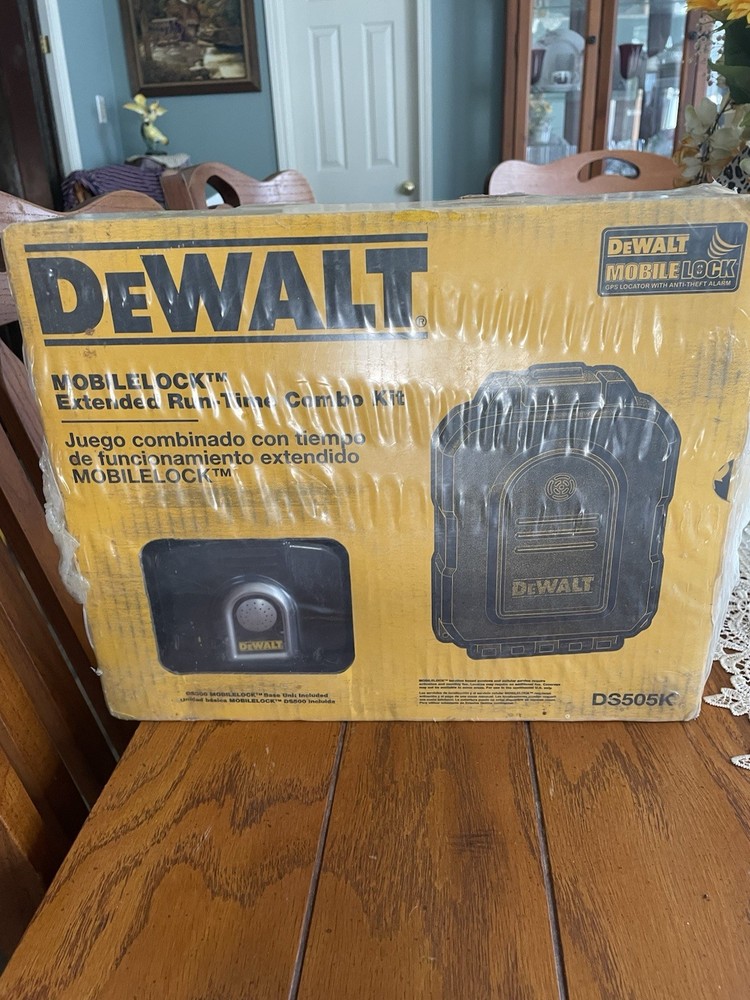 MobileLock Motion Detector Combo Kit by DeWALT  (UNOPENED)