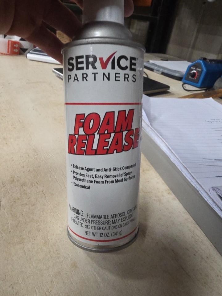 Foam silicone/ release Service Partners 12 OZ can