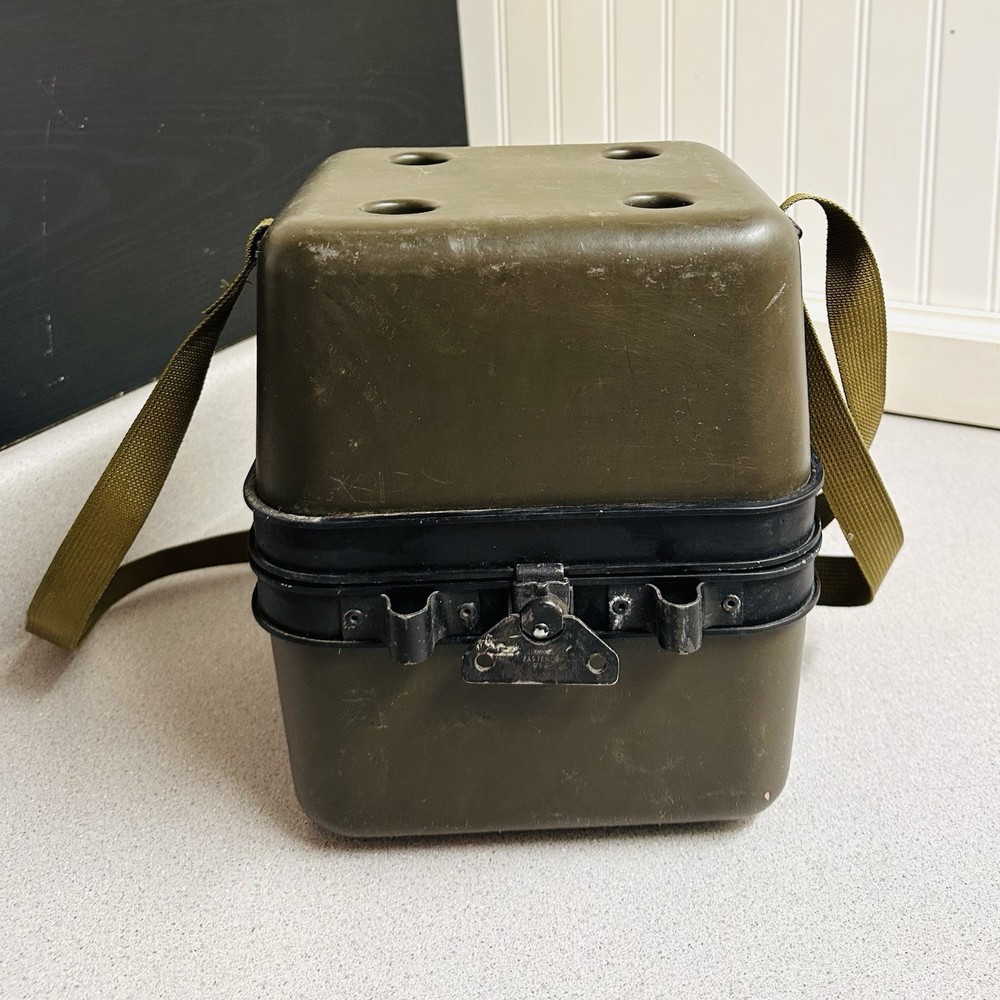 U.S. G.I LOCKING TRANSIT HARD CASE