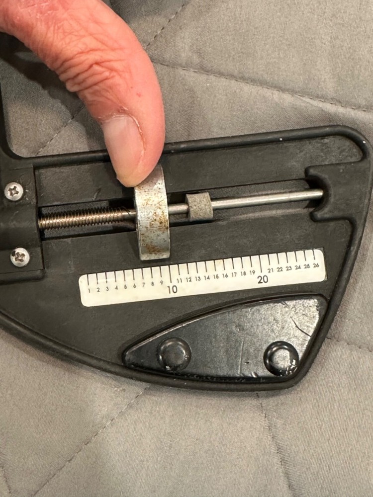 THE DETERMINATOR Flex Fitting Solution Swing Trainer 44.5” RH or LH