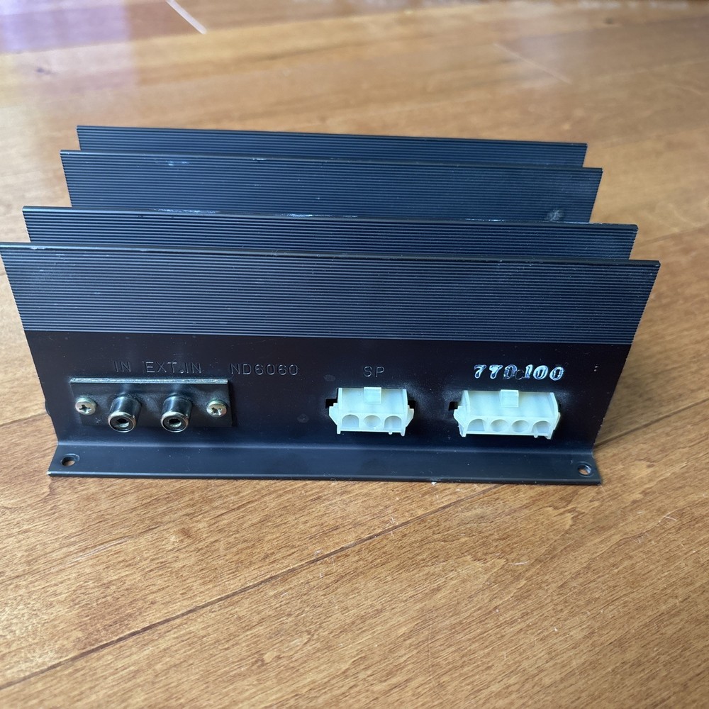 Yamaha amplifier with Hitachi 2SC897B