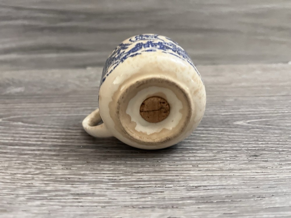 Vintage Blue Willow Pepper Shaker Ceramic Transferware Single w Handle 2.25”