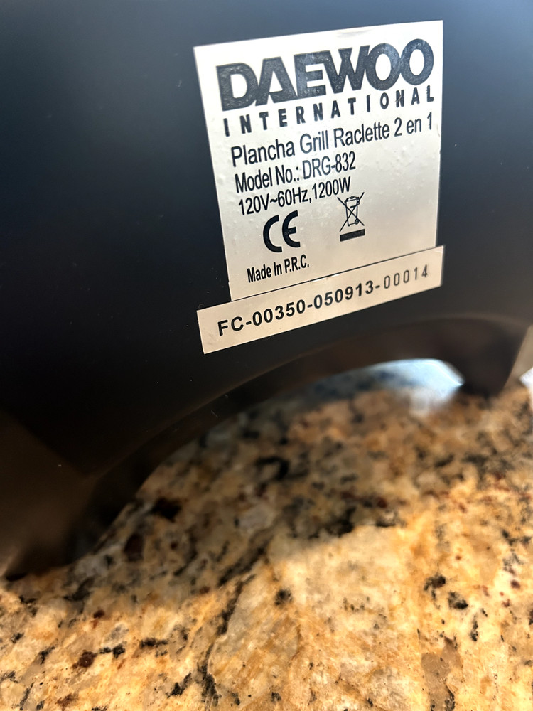 Indoor Table Grill for 8, NEW