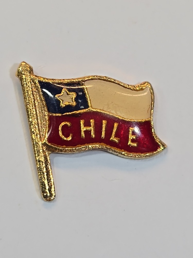 Chile Flag Souvenir Lapel Pin Small Size