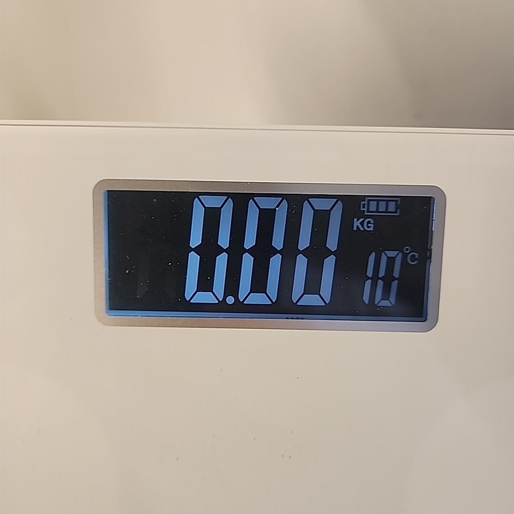 WHITE & DECKER Super Slim Digital Bath Weight Scale, LCD Display, 375lb Max