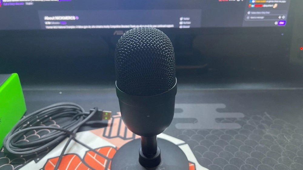 Razer Siren Mini USB Microphone - Black - Gaming Microphone with box