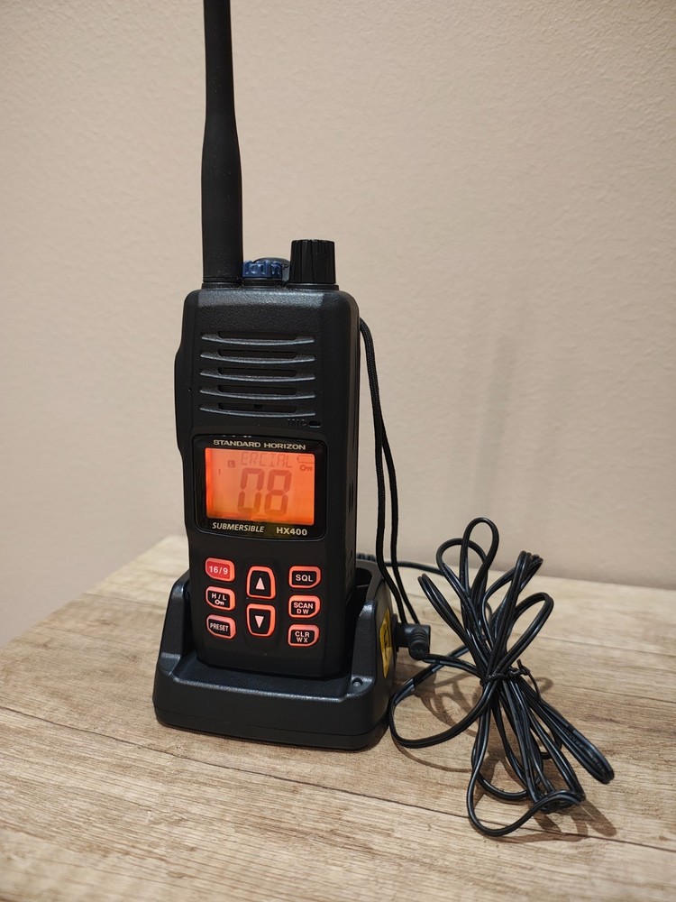 Standard Horizon HX400