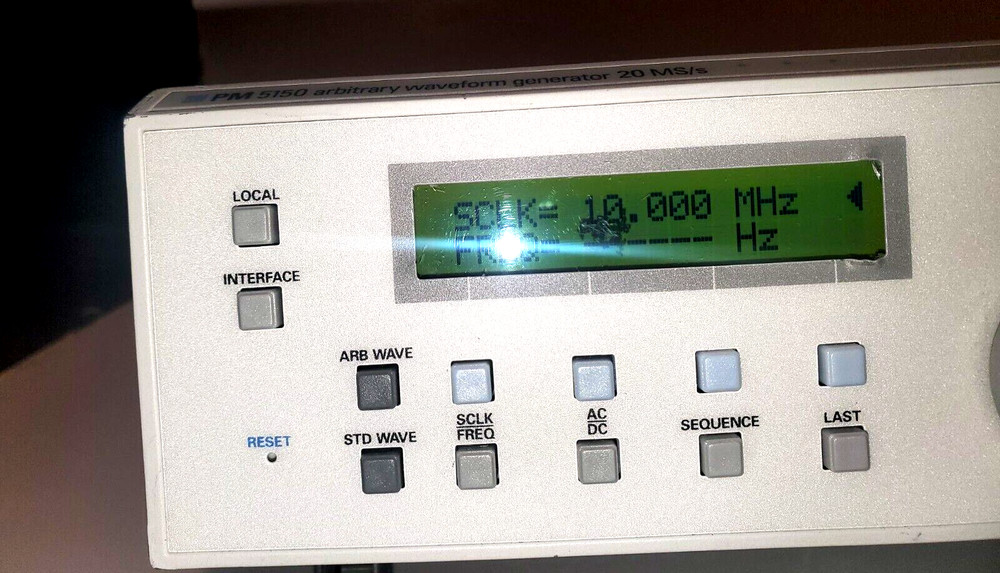 Fluke Philips PM 5150 ARBITRARY WAVEFORM GENERATOR 20 MS/s