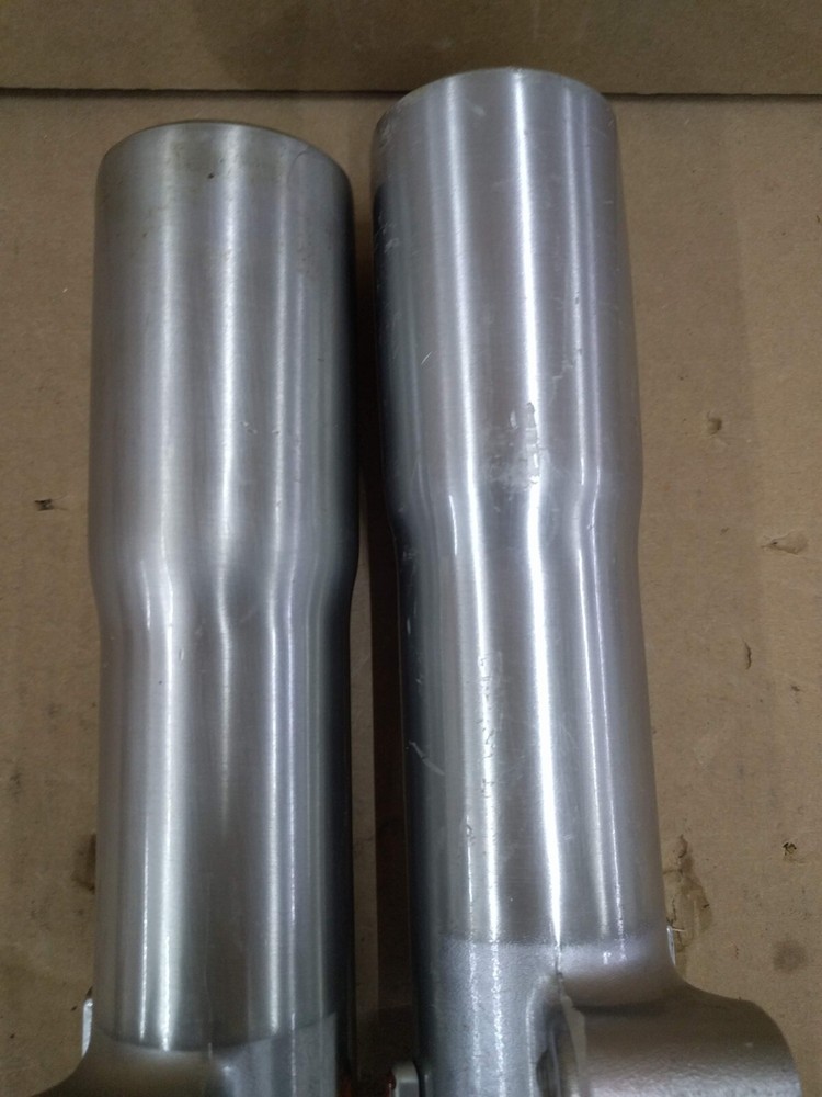 2000-2006 Harley-Davidson Softail Heritage Fat Boy Fork Lower Sliders READ