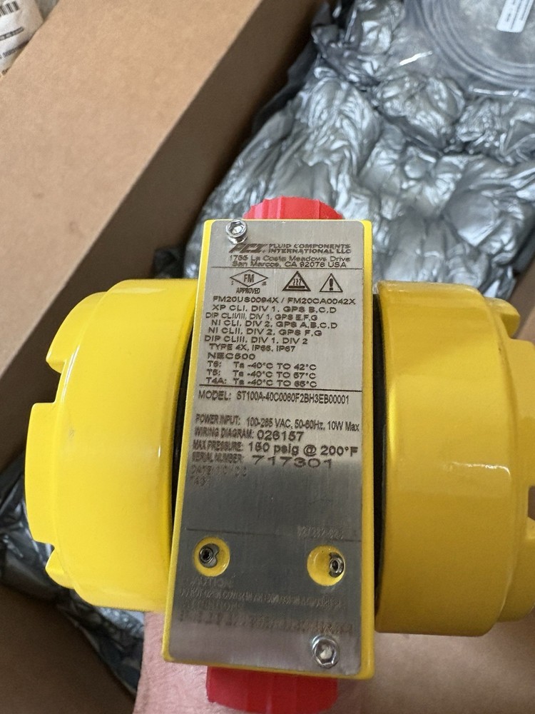 FCI ST100A Series Thermal Mass Flow Meter Transmitter GAS Hardware + elec.