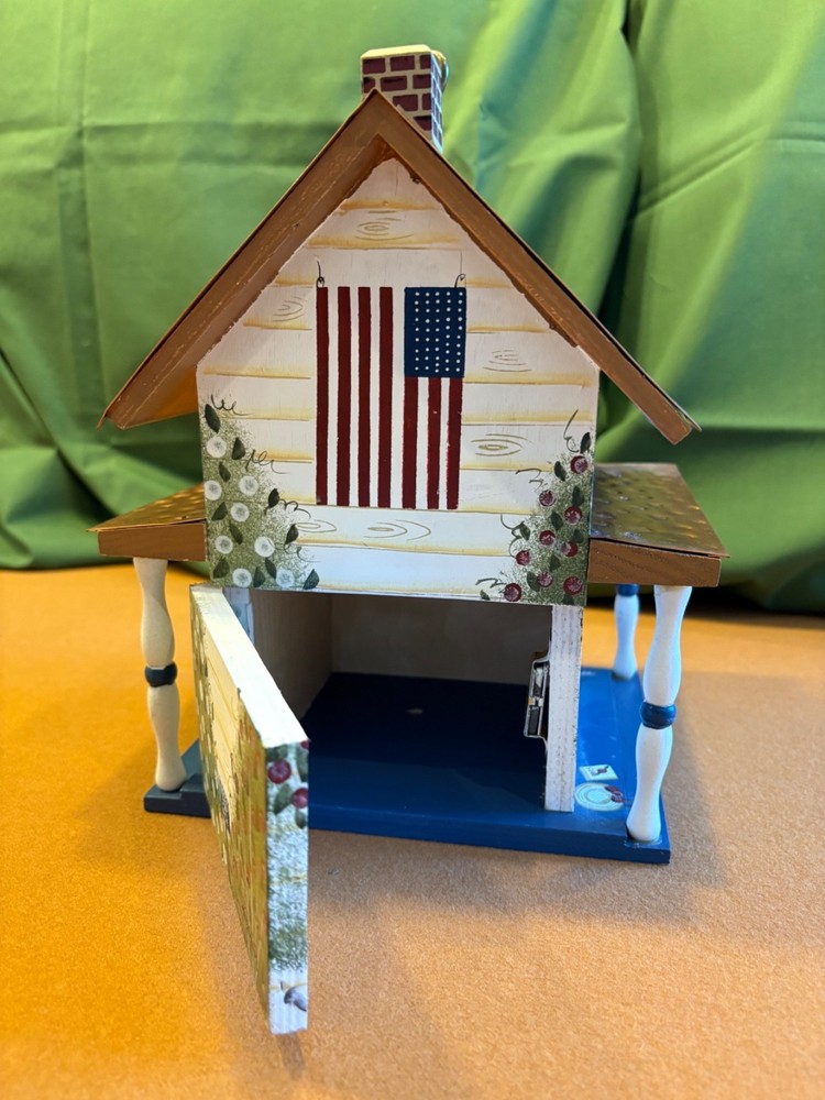Birdhouse with copper roof