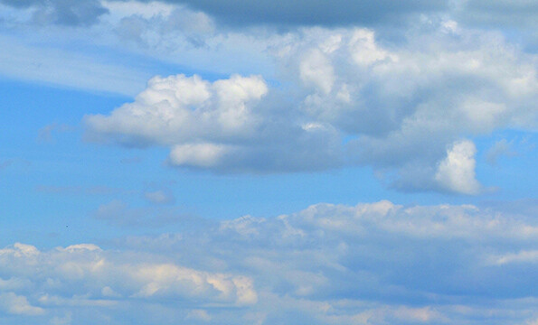 TrainJunkies Just Clouds 3 Model Railroad Backdrop