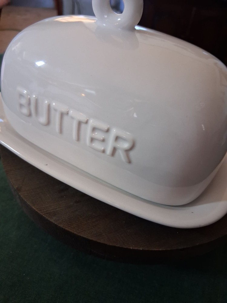 Nicole Miller White Ceramic Butter Dish