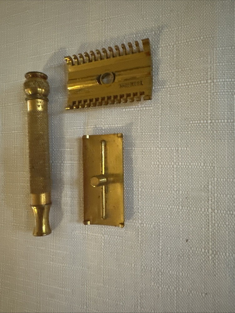 Gillette 1930 WINDSOR Double Edge Safety Razor Set in Case