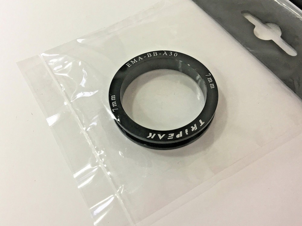 Tripeak 7mm x 30mm Spacer #EMA-BB-A30 (Black)