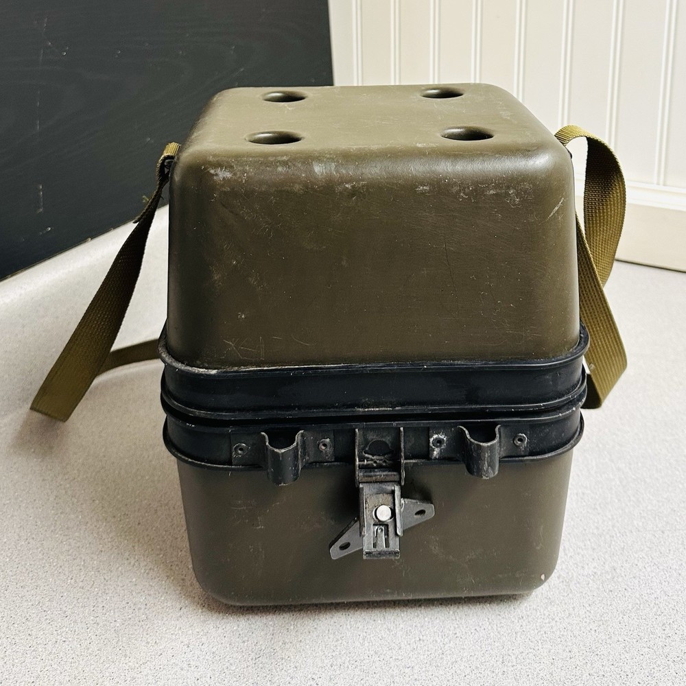 U.S. G.I LOCKING TRANSIT HARD CASE