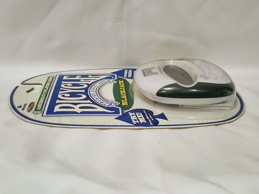 Bicycle BLACKJACK Pocket Sized Electronic Handheld Game 2009 Techno Source New