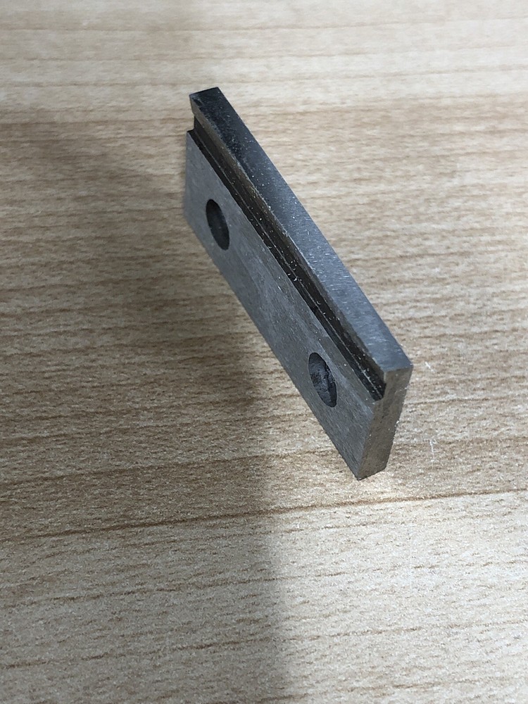 Cutting Edge: Rotation Left IM25731