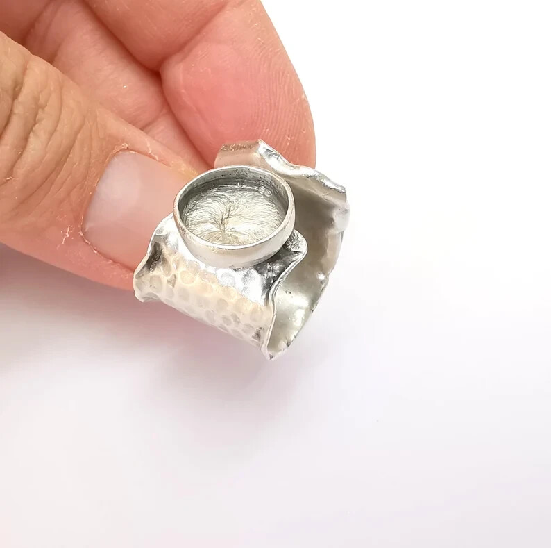 Hammered Ring Blank Setting, Brass Ring Bezel, Cabochon Mounting 12mm G33602