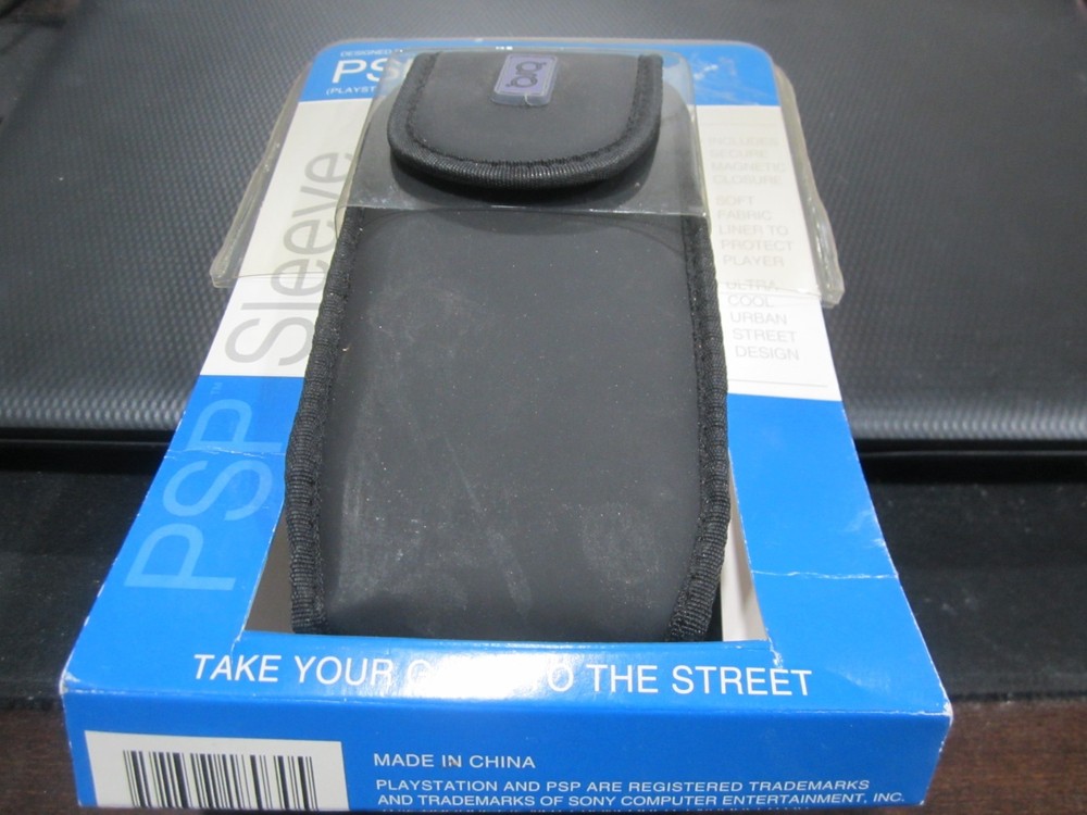 PSP PORTABLE SLEEVE BY COMPASS