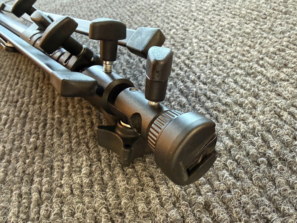 Manfrotto 001B Light Stand