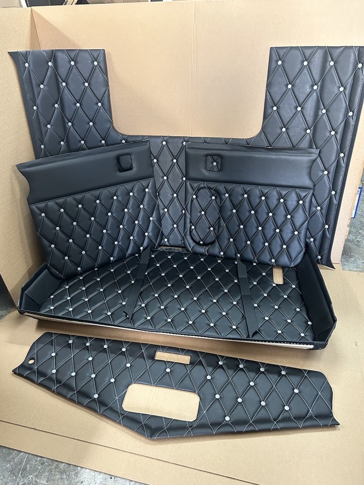 Peterbilt  379  Upholstery Interior day cab