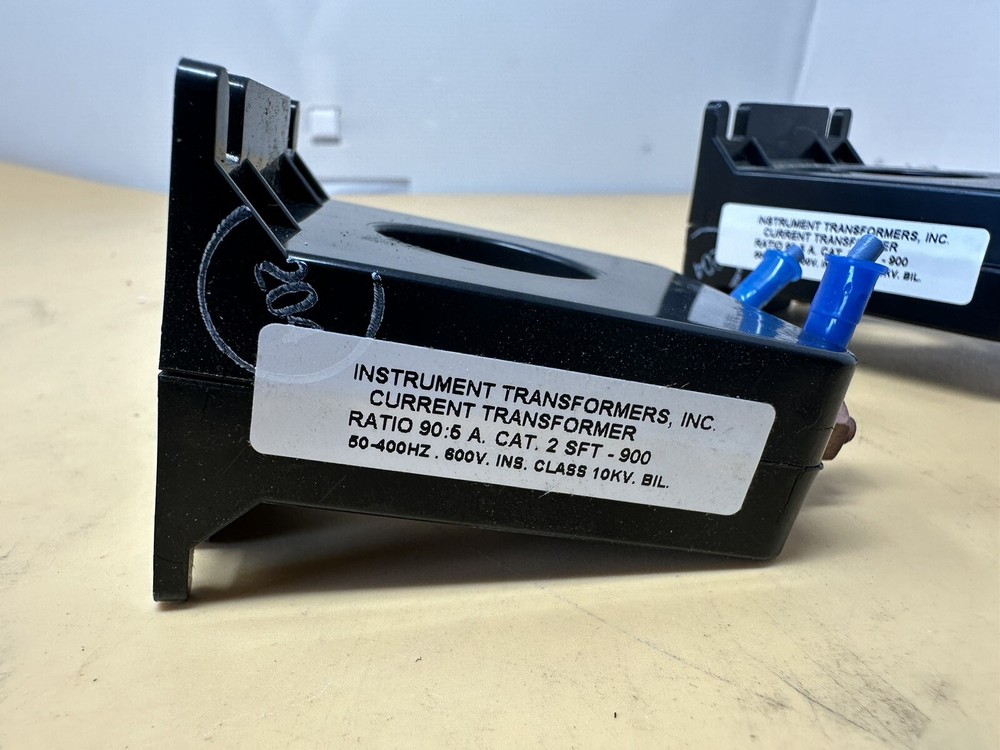 (3x) Instrument Transformers Model 2sft-900 Current Transformers