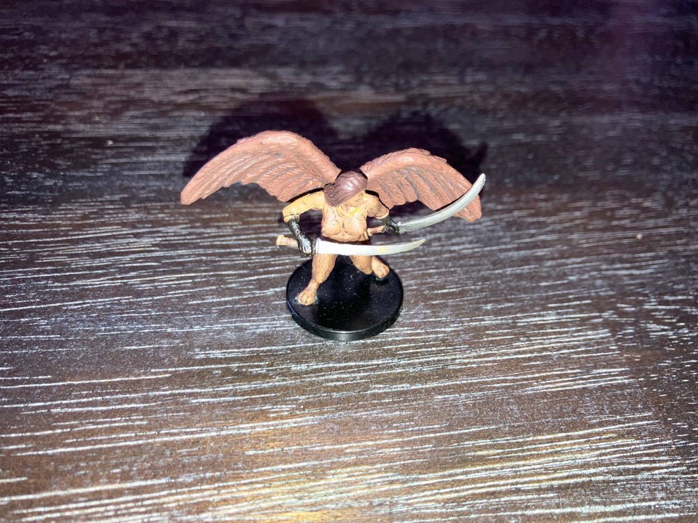 Maftet Pathfinder Miniature Reign Winter mini D&D Dungeons Dragons sphinx-folk