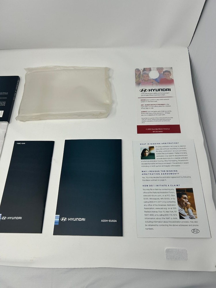 2011 Hyundai Accent Owner's Manual Set