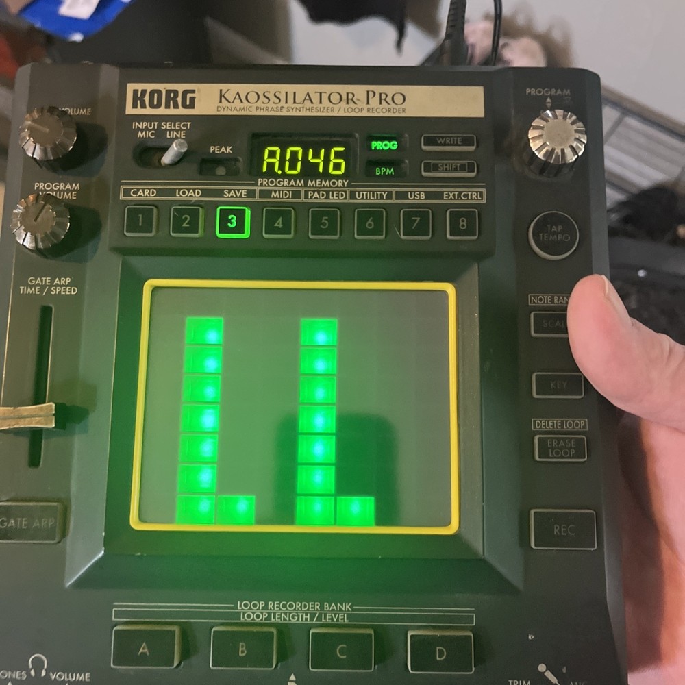 Korg KO-1PRO Kaossilator Pro Dynamic Phrase Synthesizer/Loop Recorder