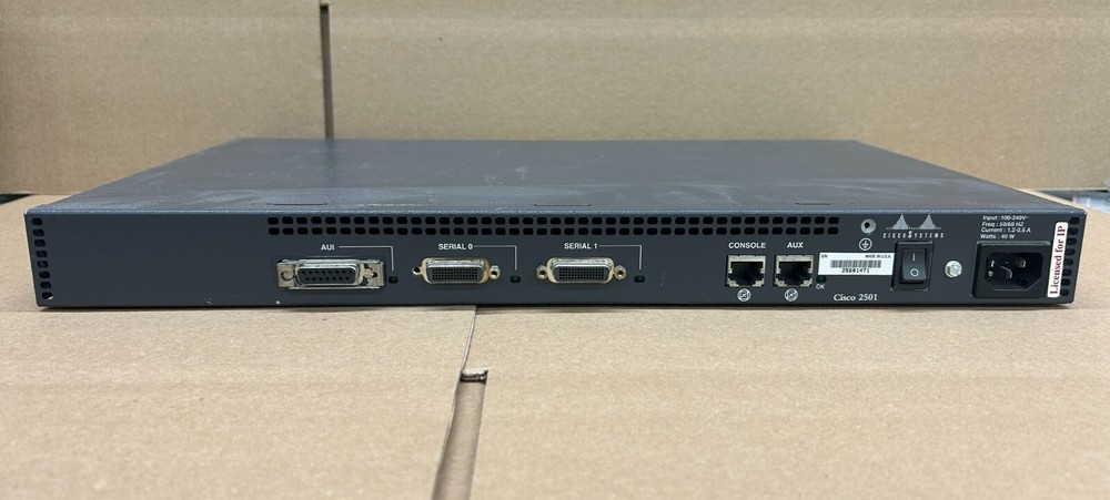 Cisco Systems 2500 Series Access Server Router 2501